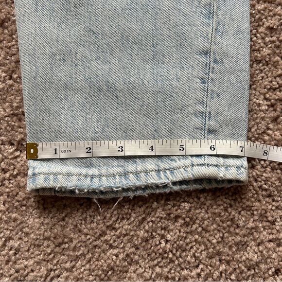 Abercrombie & Fitch The Dad High Rise Light Wash Blue Denim Jeans NWT Size 26/2L - Picture 10 of 13